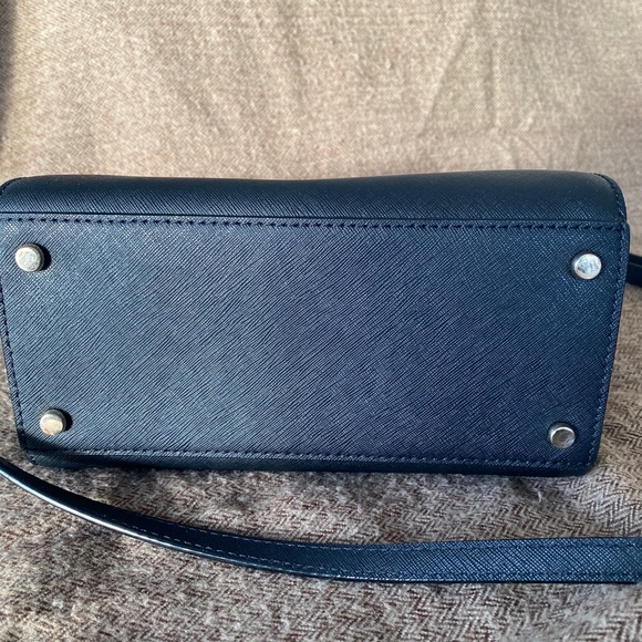 Purse - Picture 2 of 5